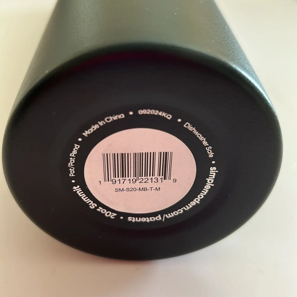Simple Modern Black Water Bottle BRAND NEW